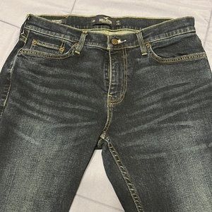 EUC Hollister 31 x 32 Slim straight Hollister epic flex